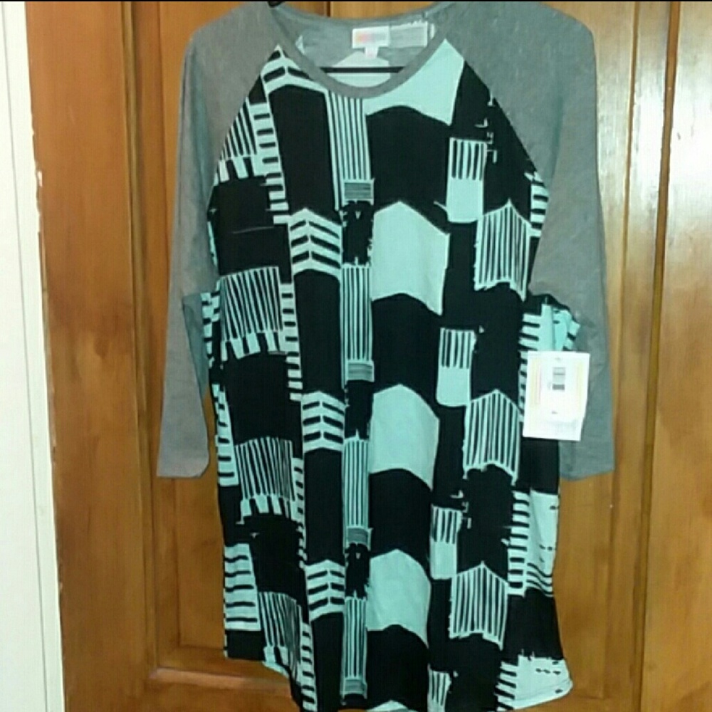 Brand New LulaRoe XL Randy Top